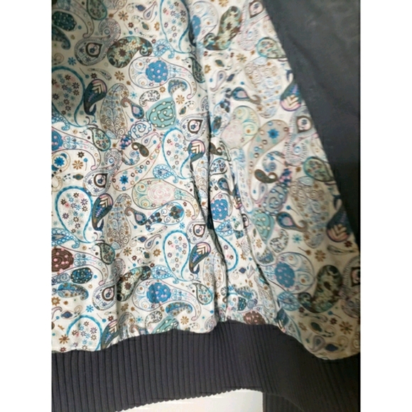 Jacket - Picture 4 of 4